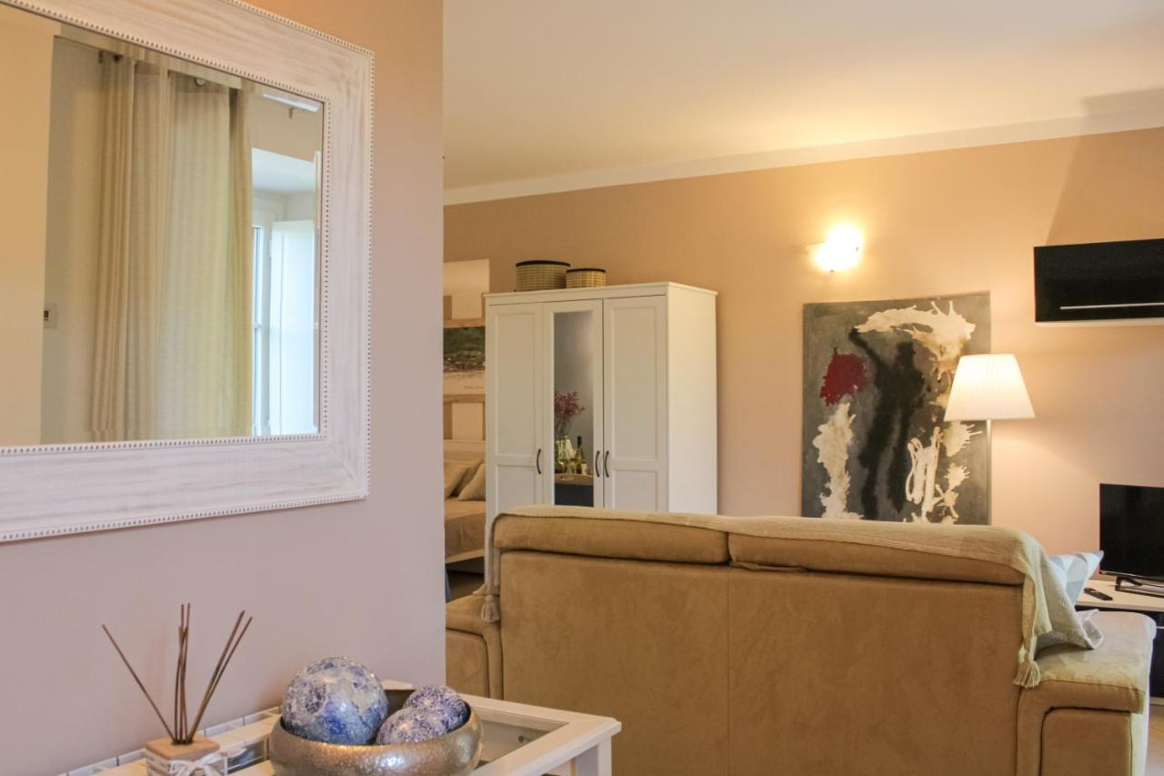 Apartment Rotone Марчана Марина Екстериор снимка