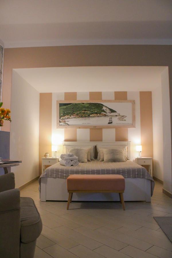 Apartment Rotone Марчана Марина Екстериор снимка