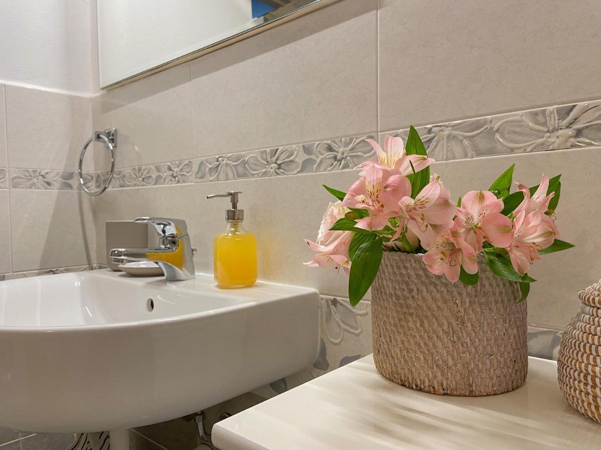 Apartment Rotone Марчана Марина Екстериор снимка